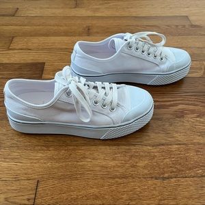 Marc Fisher LTD Rammy Sneakers (Size 7)